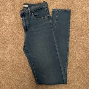 Levi’s skinny jeans